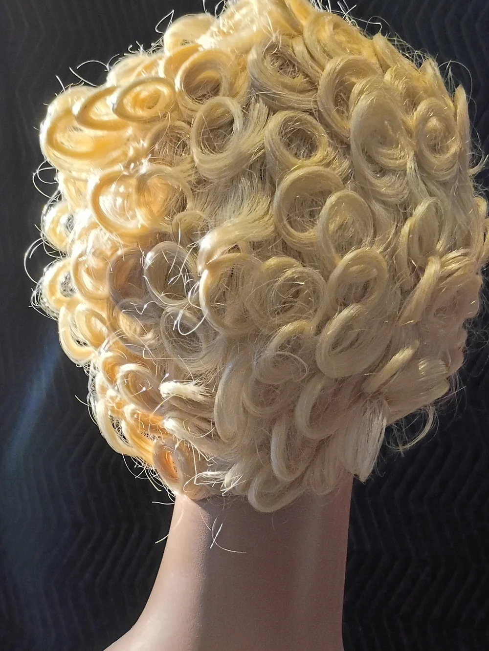 Blonde Curly Clip-In Hairpiece - Natural Blonde Styling